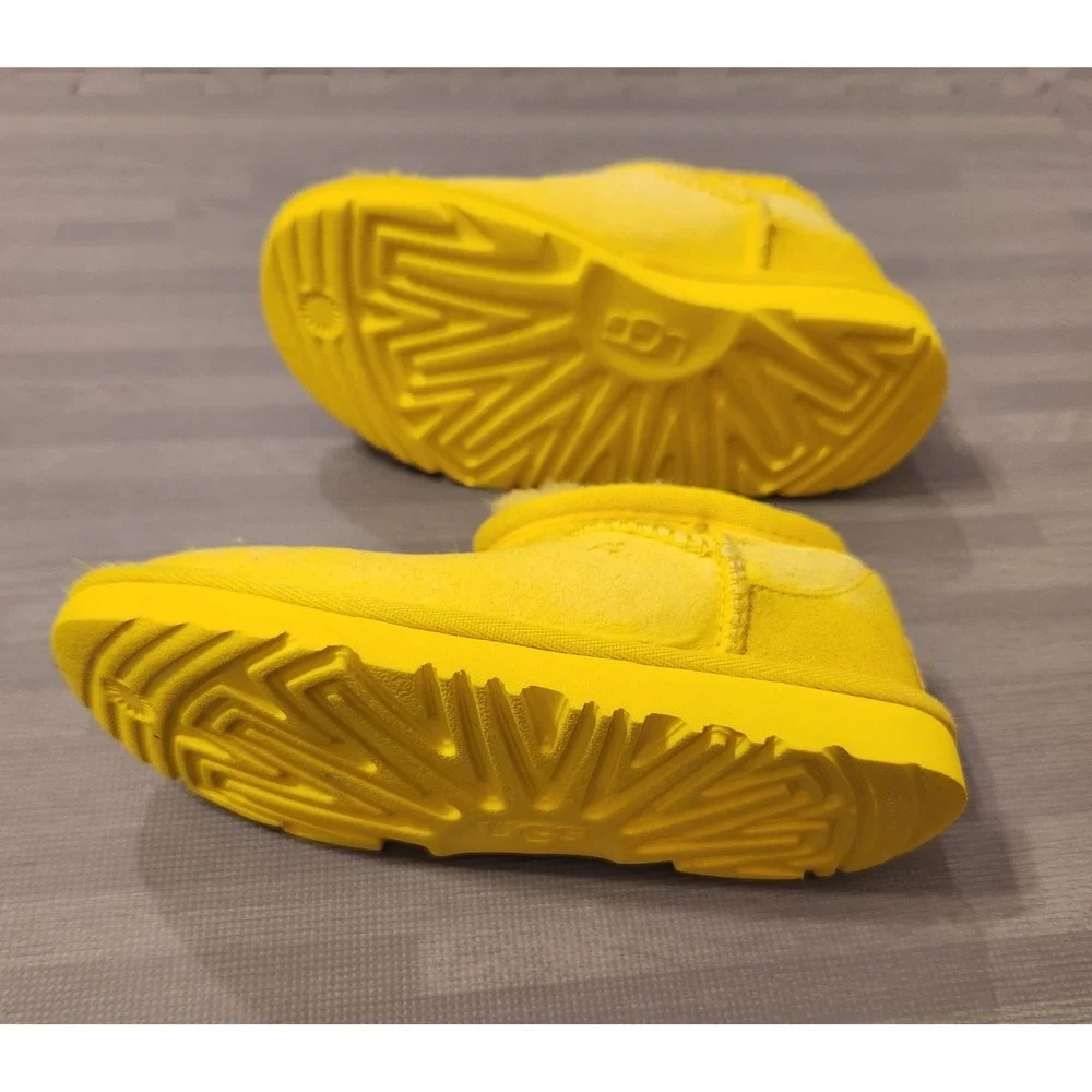 UGG Classic Ultra Mini Yellow Suede Sheepskin Ankle Boots Youth Size 13